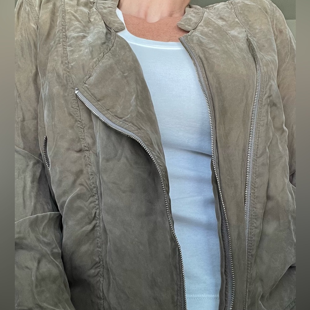 BLANKNYC JACKET , Small. Soft bomber style jacket